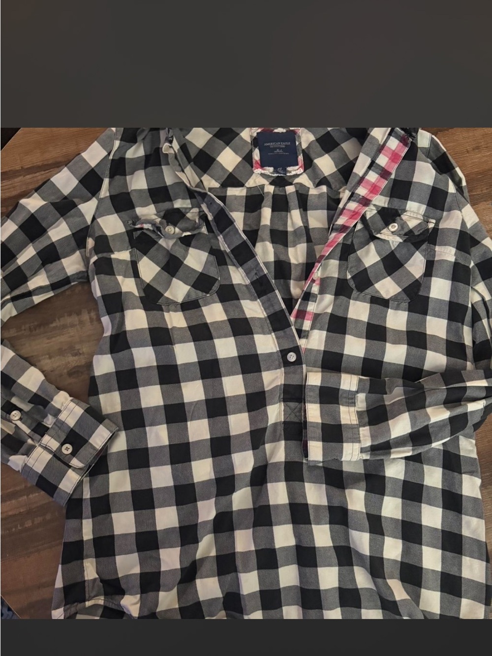 American Eagle Outfitters Black & White Plaid Button-Down Shirt
